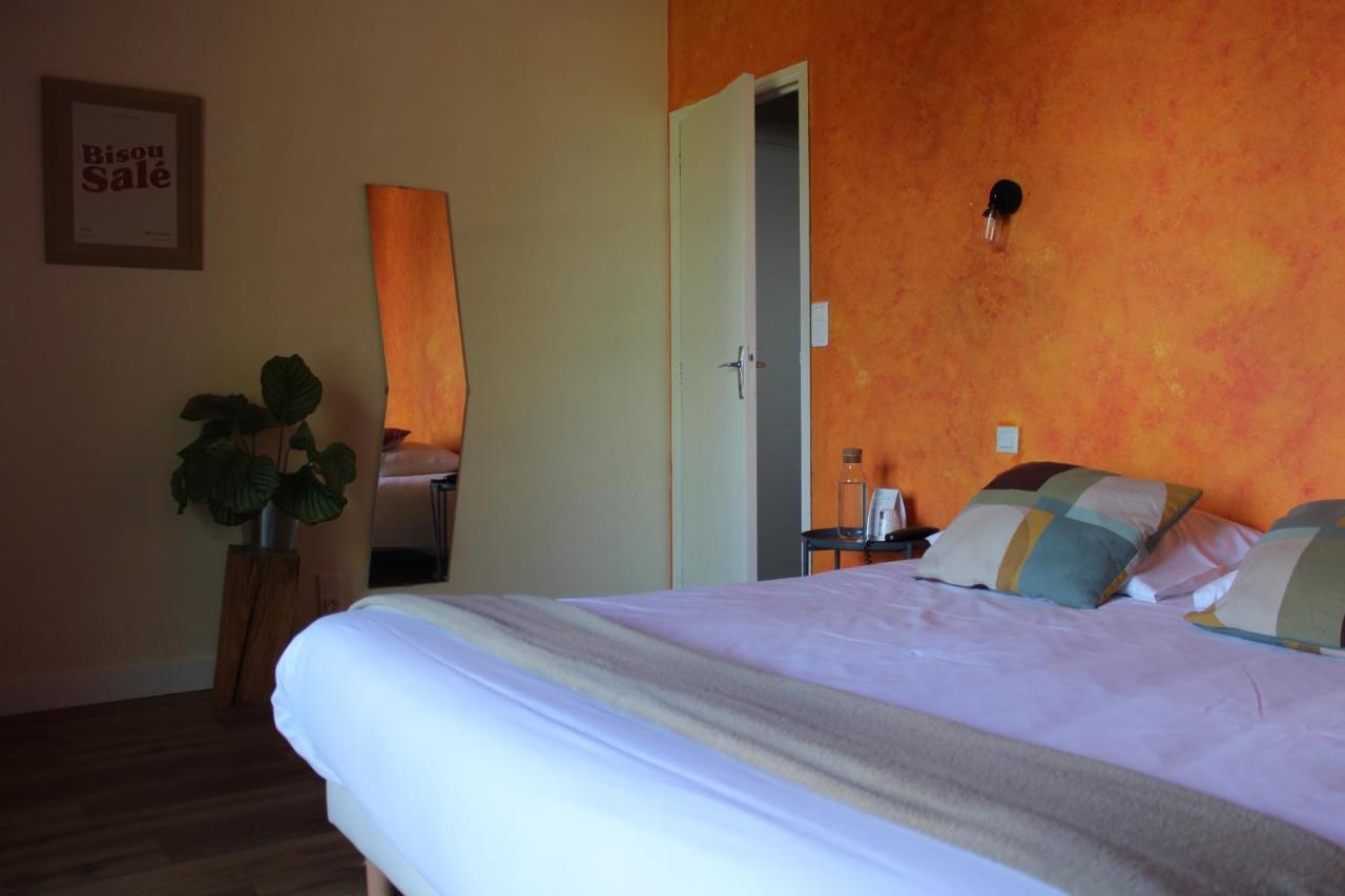Hotel Les Bruyeres Plelan-le-Grand Exterior foto